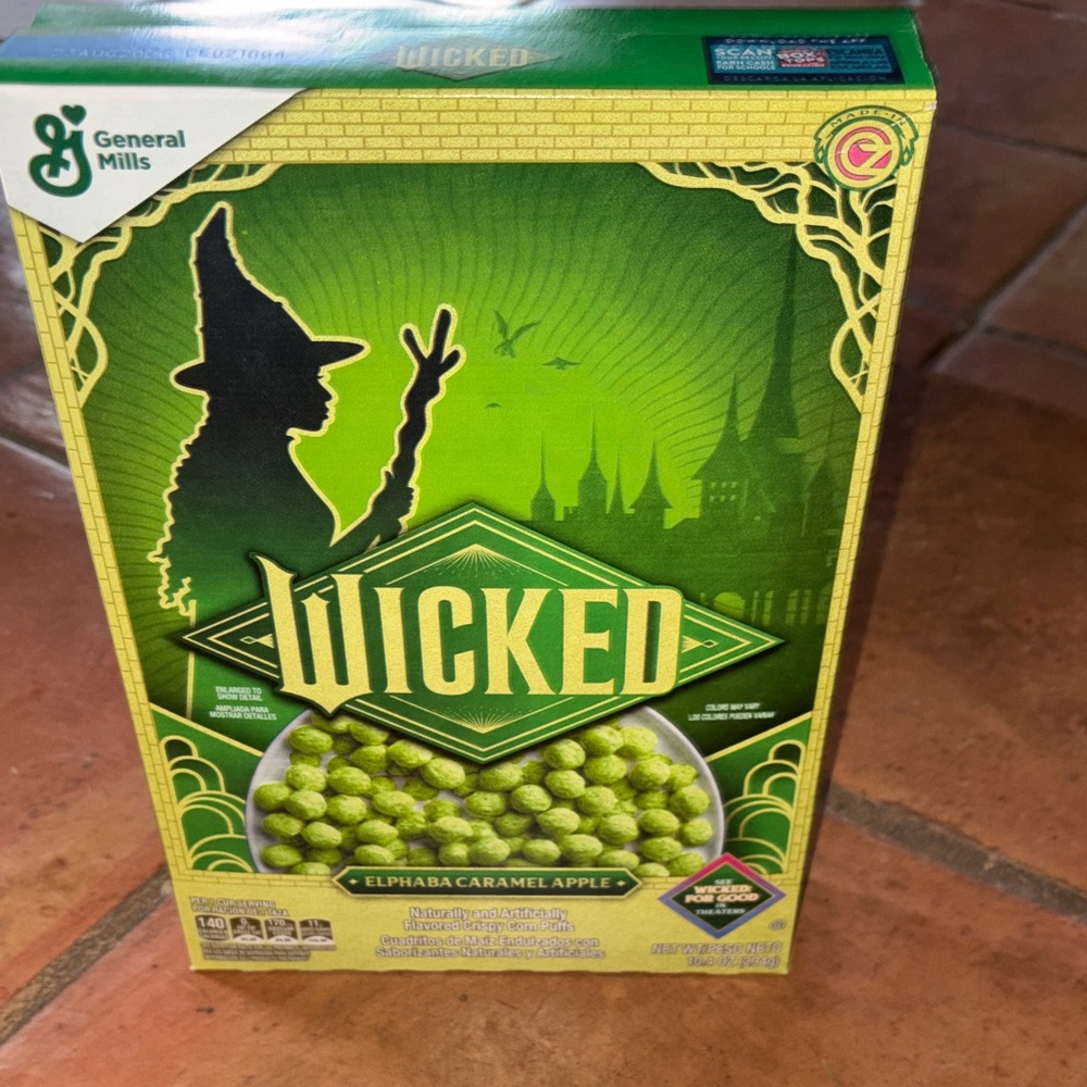 Wicked Elphaba Caramel Apple Cereal